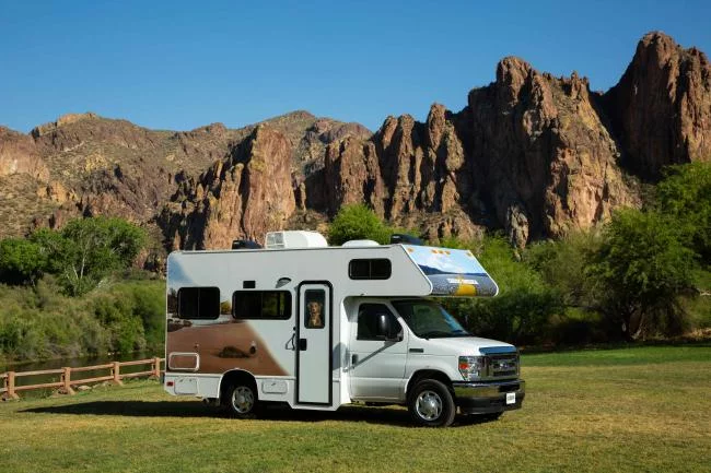 C21 - Compact Plus Motorhome